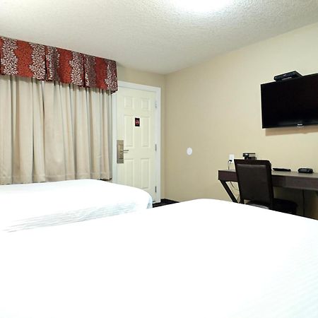 Royal Lodge Edmonton Ngoại thất bức ảnh