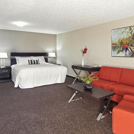 Royal Lodge Edmonton Ngoại thất bức ảnh