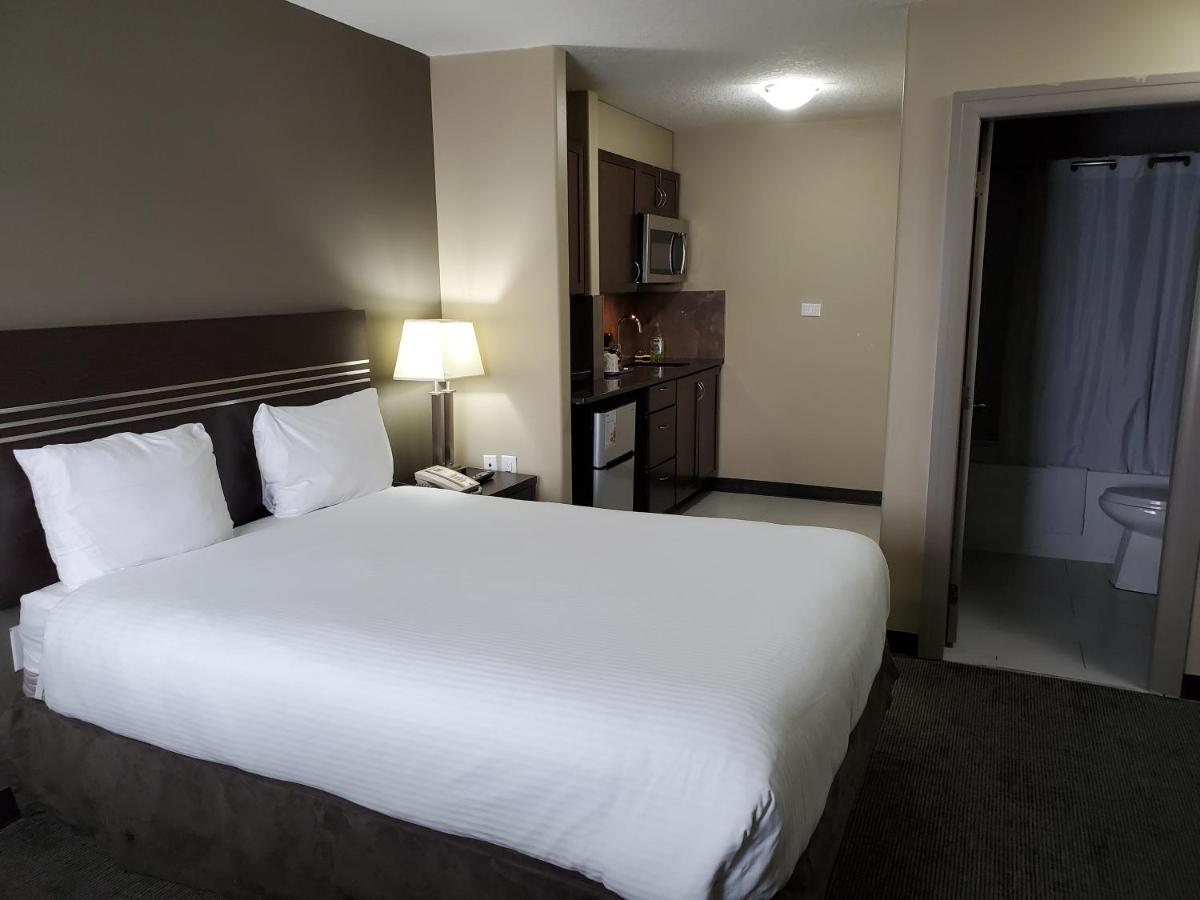 Royal Lodge Edmonton Ngoại thất bức ảnh