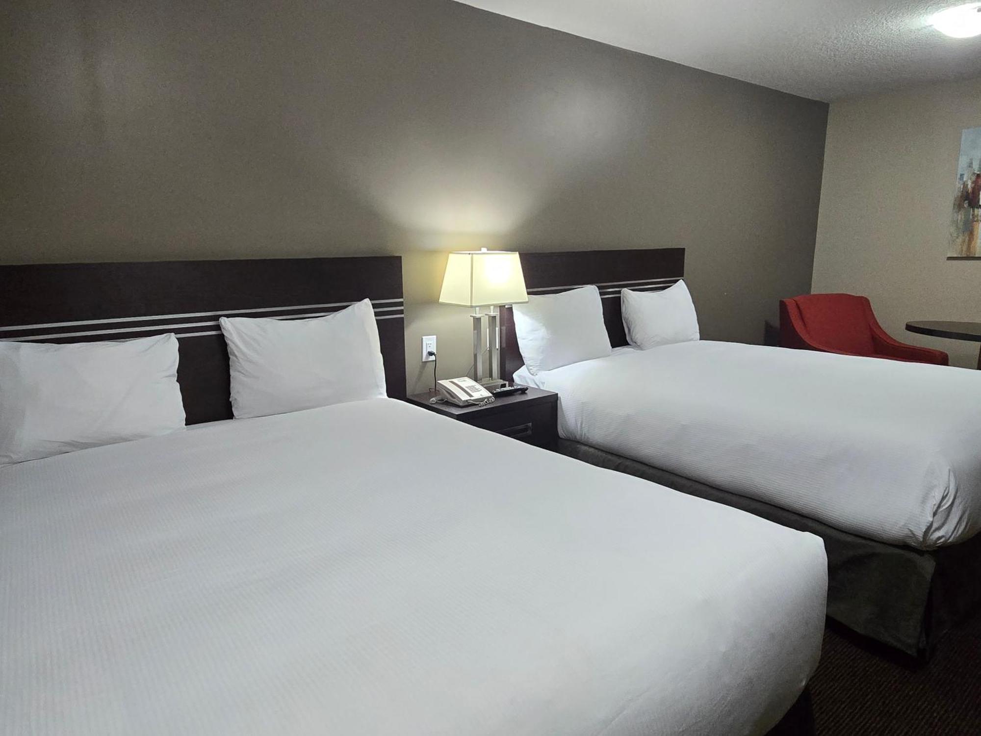 Royal Lodge Edmonton Ngoại thất bức ảnh