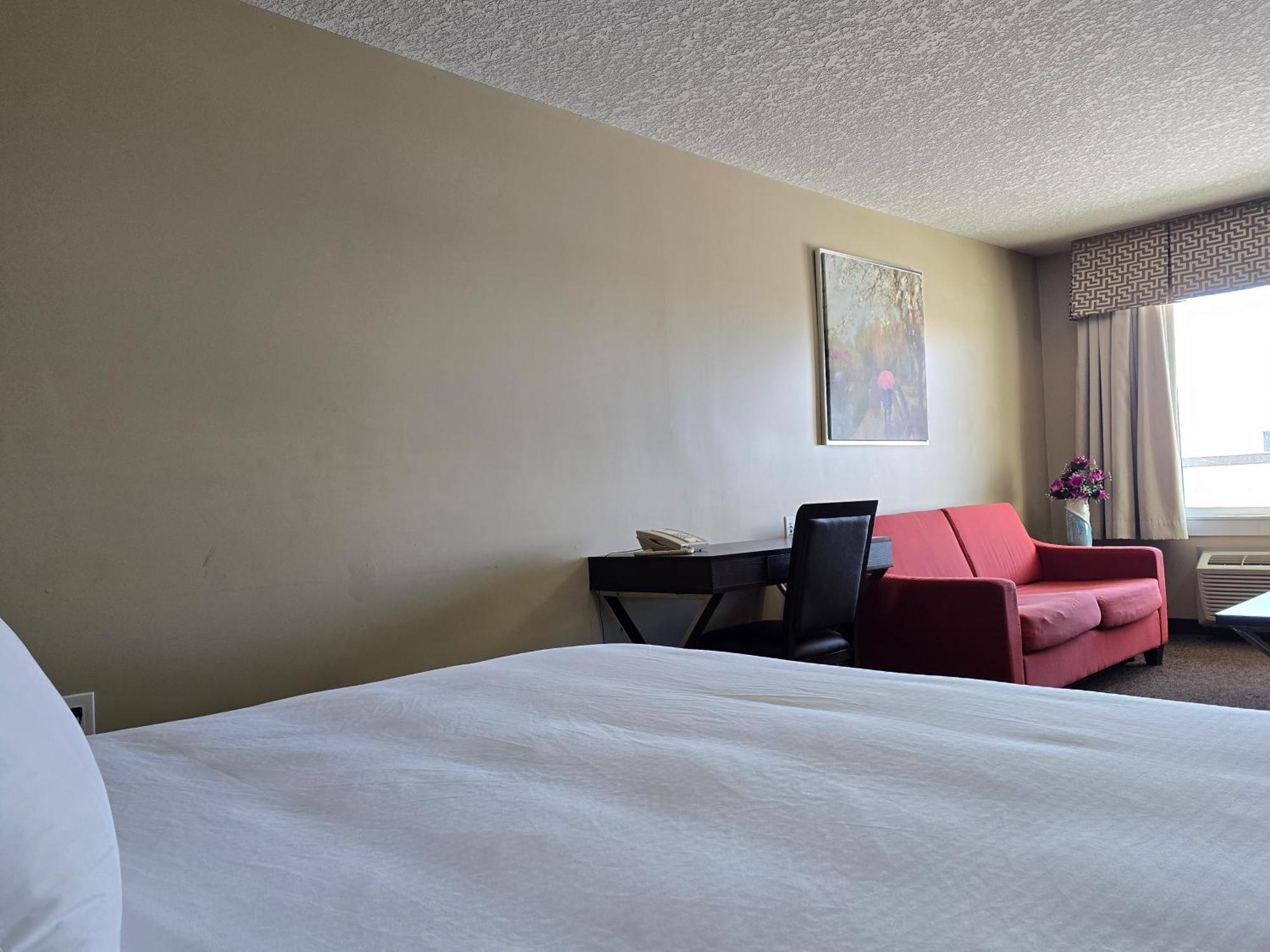 Royal Lodge Edmonton Ngoại thất bức ảnh