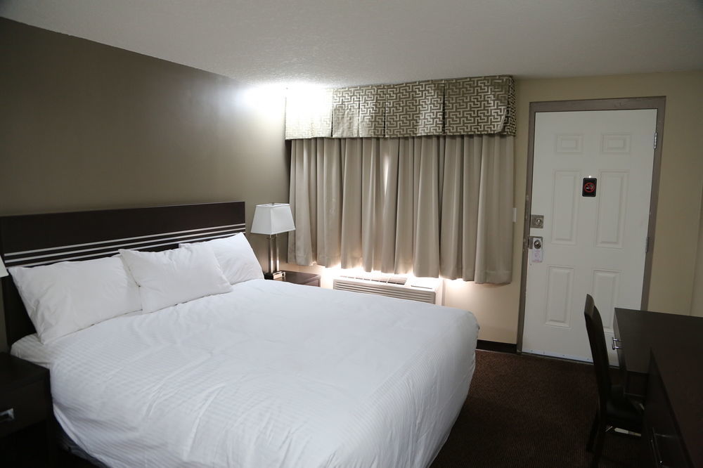 Royal Lodge Edmonton Ngoại thất bức ảnh