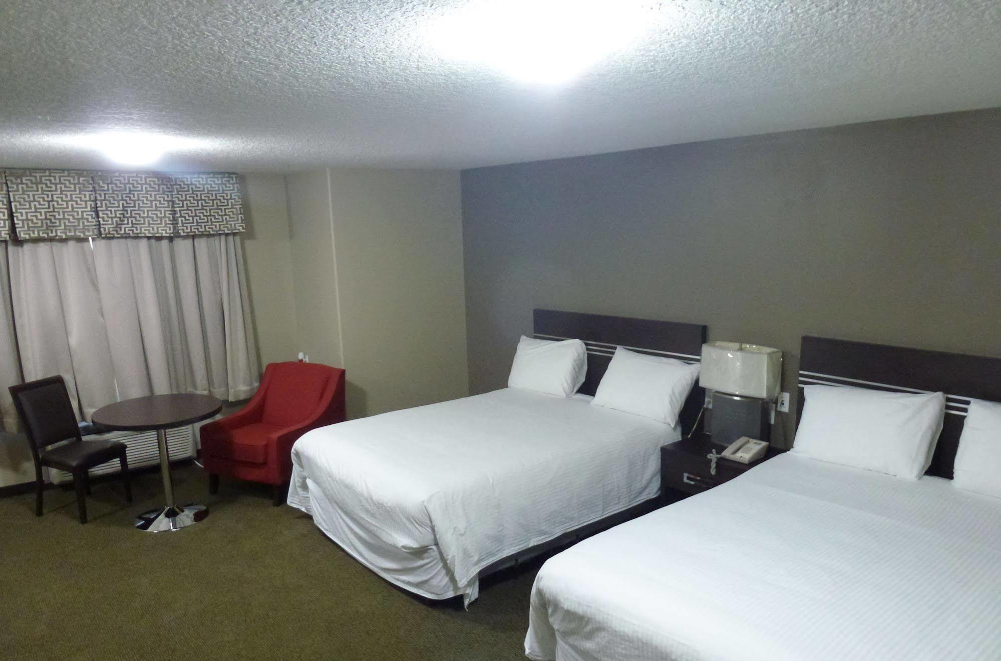 Royal Lodge Edmonton Ngoại thất bức ảnh